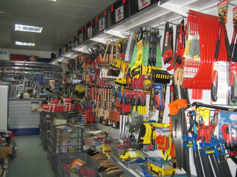ferretería interior