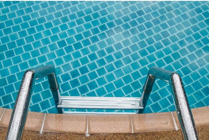 Morcemcolor Plus Flexible en piscinas
