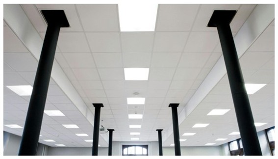 Instalación de aislamiento reflexivo en falsos techos